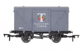 4F-011-142 Ventilated Wagon "Taunton Cider" OO Gauge